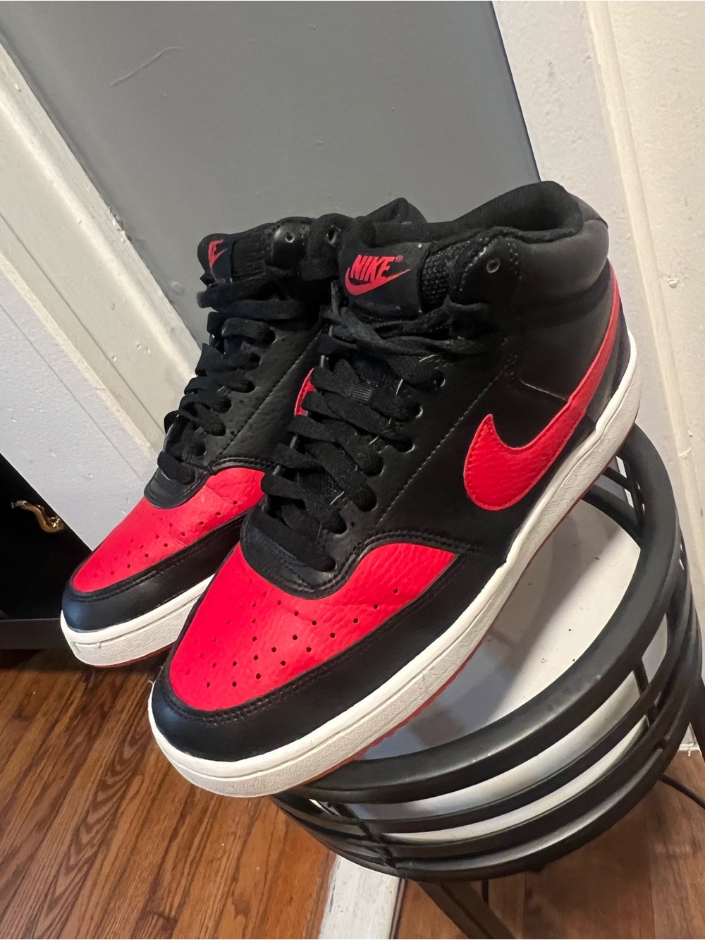 Nike Court Vision Mid Bred Red/Black Men's Size7.5 Women8.5  Sneaker - Picture 4 of 11
